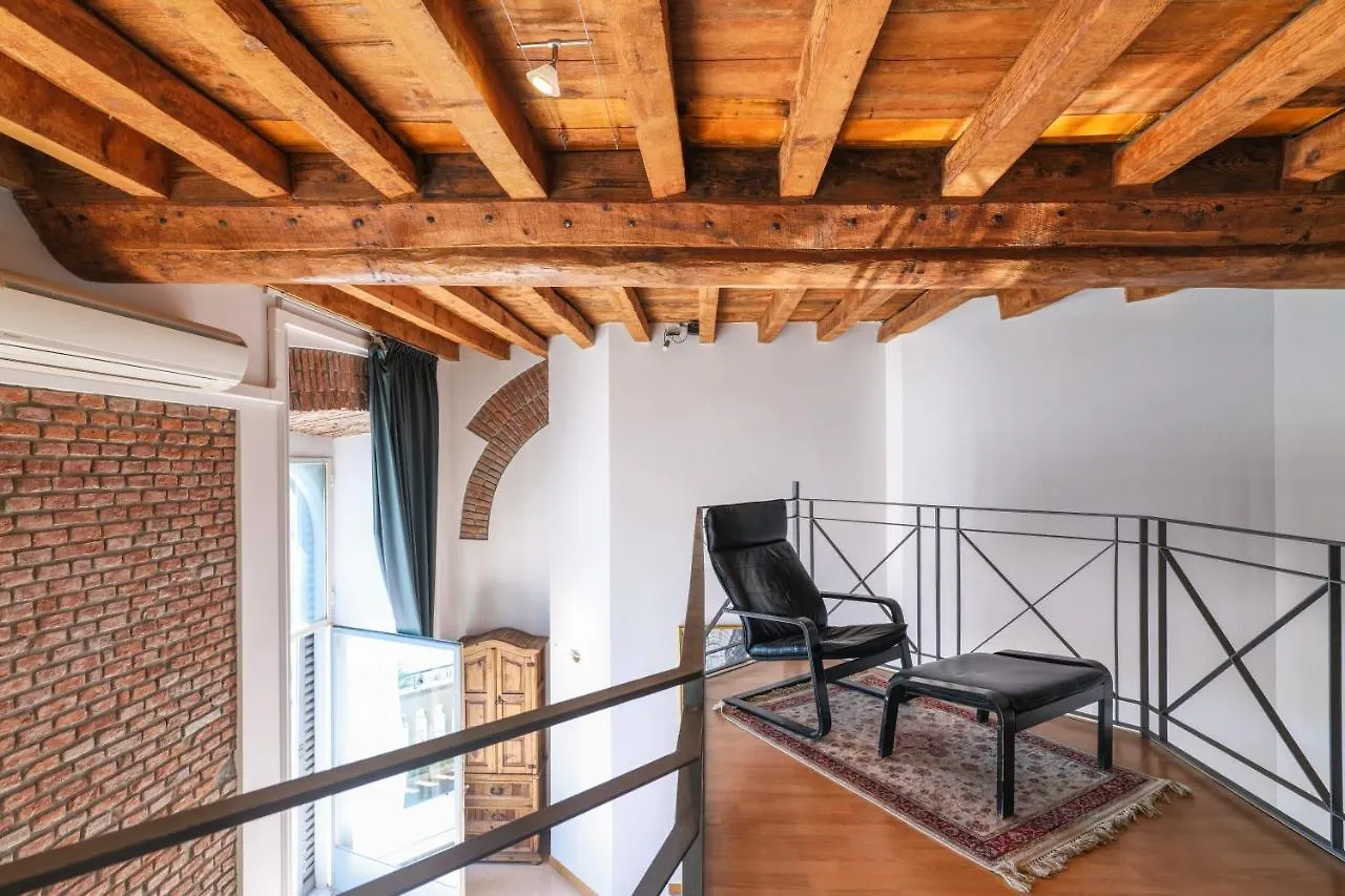 Duomo Cathedral View - Luxury Apartment Milano