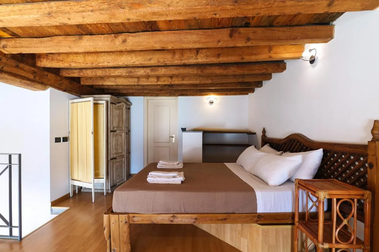 Duomo Cathedral View - Luxury Apartment Milano